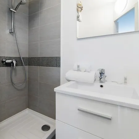 Grigio - Welkeys Apartment